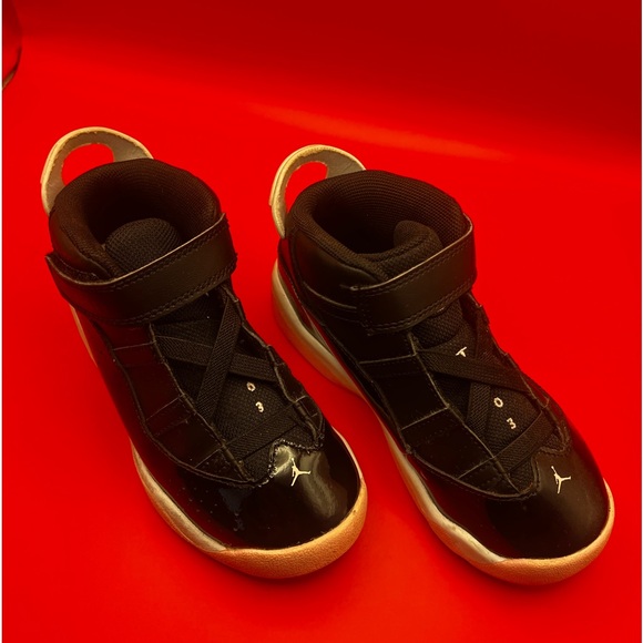 JORDAN 6 RINGS {Size: 10c} - Picture 6 of 9